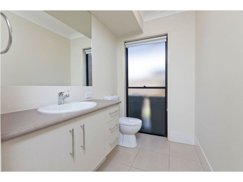 9 Chipping Close, Wakerley QLD 4154