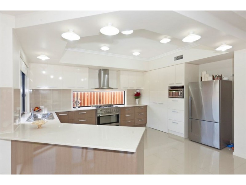 11 Nile Close, Wakerley QLD 4154