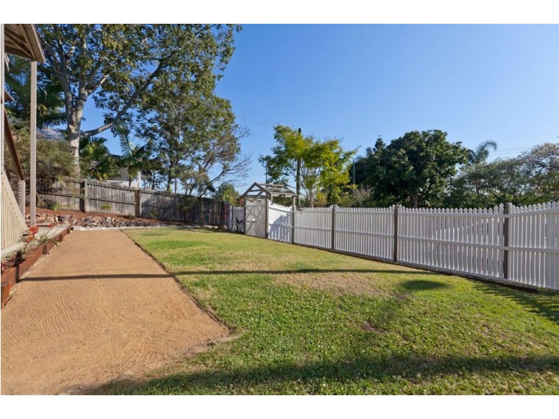 40 Norman Avenue, Norman Park QLD 4170