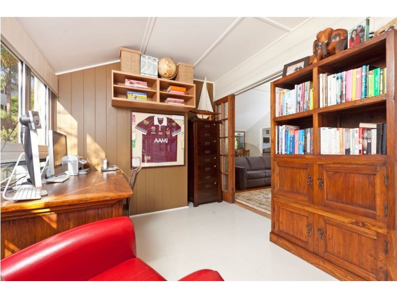40 Norman Avenue, Norman Park QLD 4170