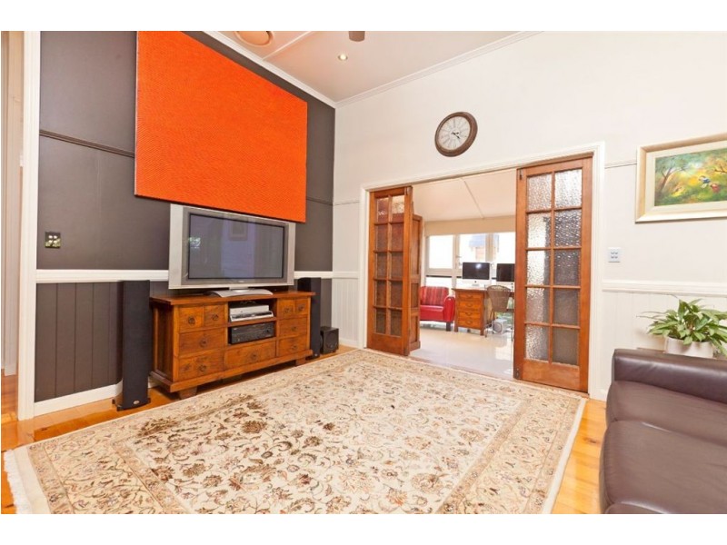 40 Norman Avenue, Norman Park QLD 4170