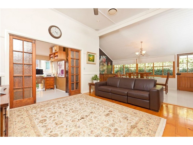 40 Norman Avenue, Norman Park QLD 4170