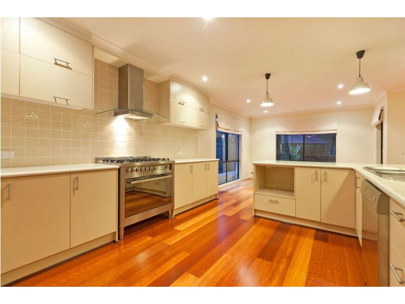 11 Darling Terrace, Wakerley QLD 4154