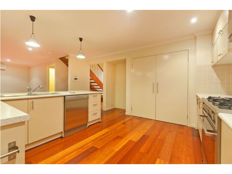 11 Darling Terrace, Wakerley QLD 4154