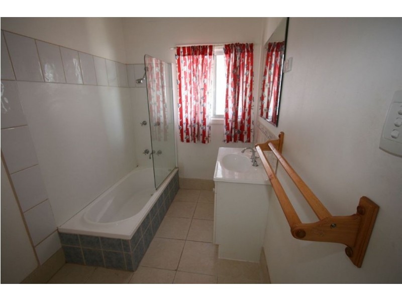 75 Southwick Street, Wynnum QLD 4178