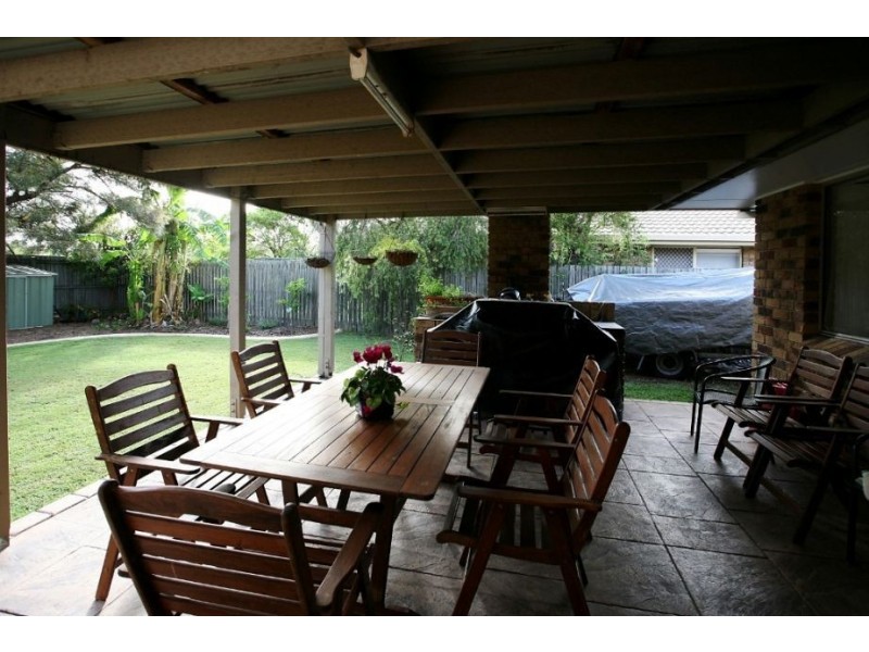 15 St Helena Place, Tingalpa QLD 4173