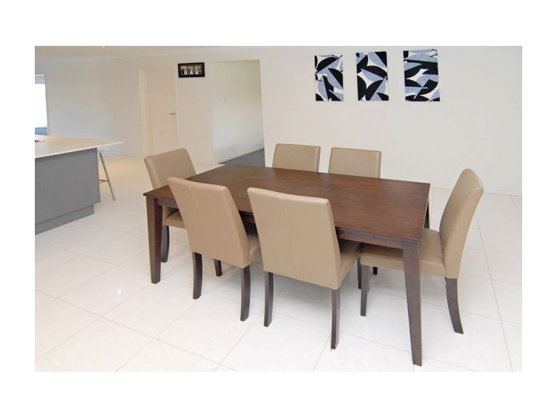 14 Lennox Close, Manly West QLD 4179