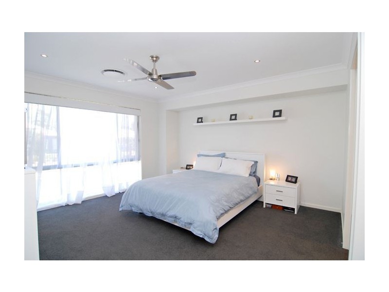 14 Lennox Close, Manly West QLD 4179