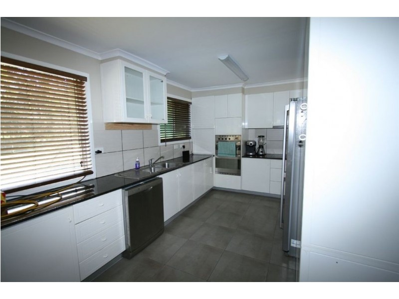 41 Arakurta Street, Lota QLD 4179