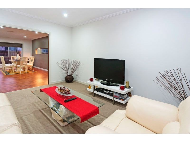 7 Feathertail Place, Gumdale QLD 4154