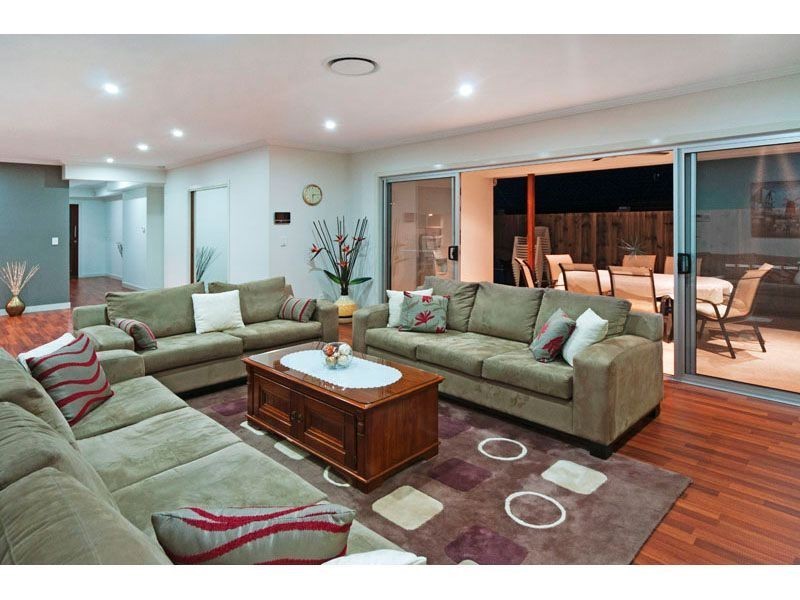 7 Feathertail Place, Gumdale QLD 4154