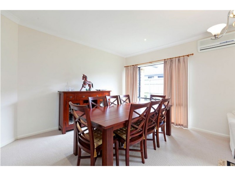 39 Ivy Crescent, Wakerley QLD 4154
