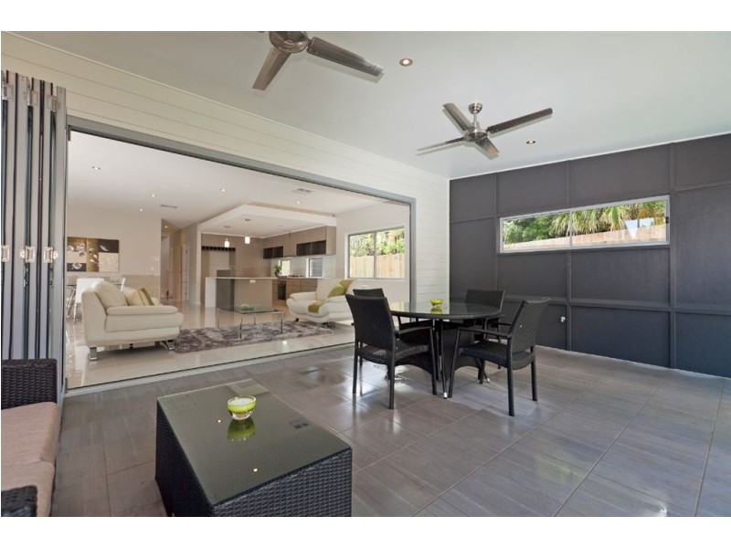 116 Pine Street, Wynnum QLD 4178