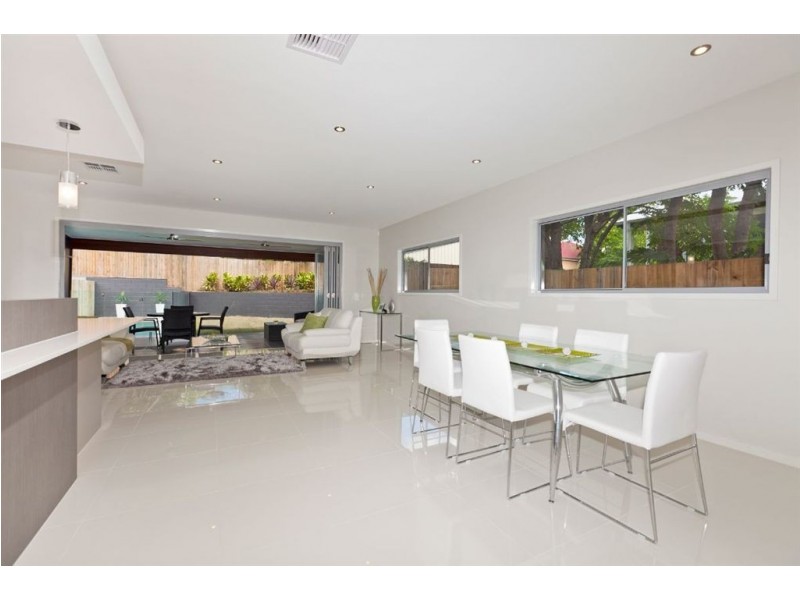 116 Pine Street, Wynnum QLD 4178