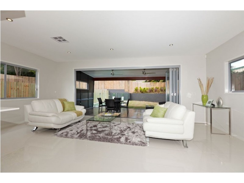 116 Pine Street, Wynnum QLD 4178