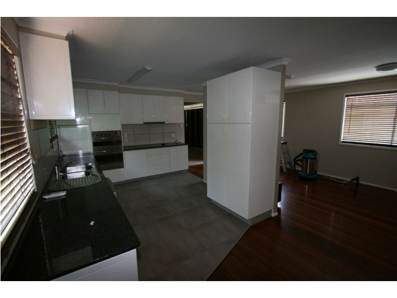 41 Arakurta Street, Lota QLD 4179