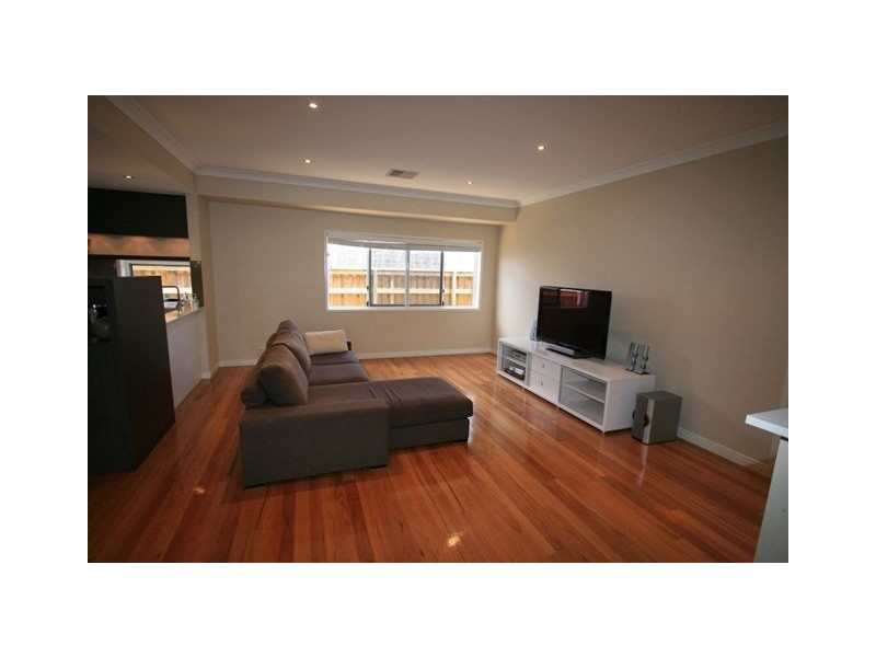 11 Robin Close, Wakerley QLD 4154