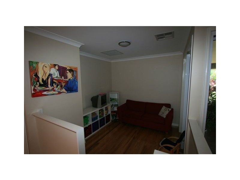 11 Robin Close, Wakerley QLD 4154