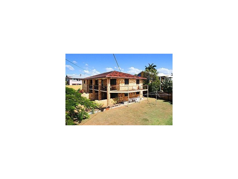 220 Gordon Parade, Manly QLD 4179