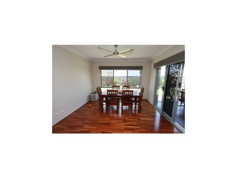 68 Red Gum Crescent, Gumdale QLD 4154