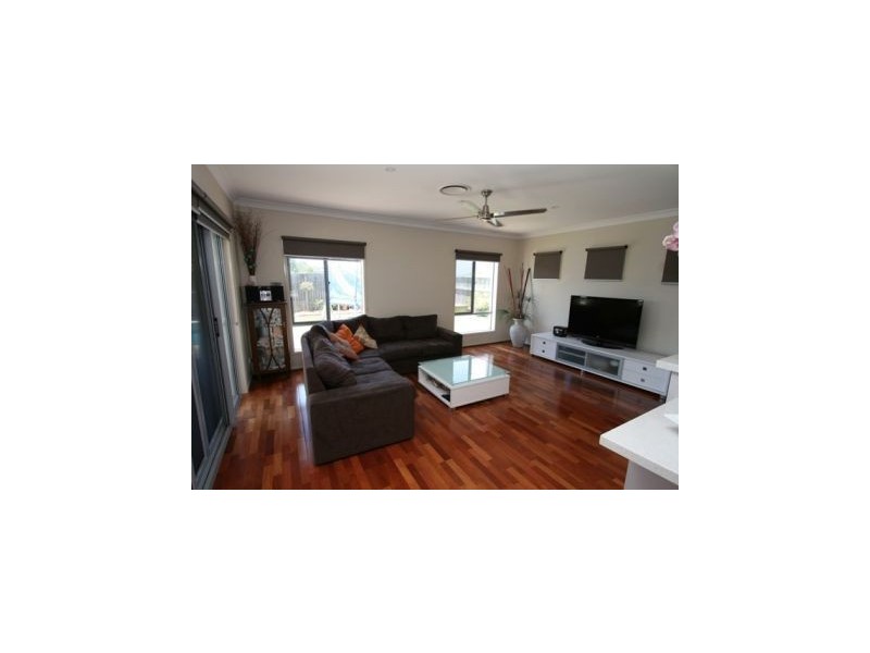 68 Red Gum Crescent, Gumdale QLD 4154