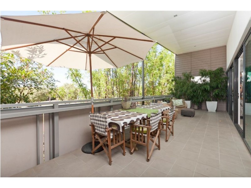 3 Dock Lane, Bulimba QLD 4171