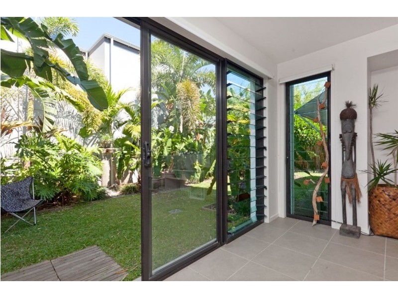 3 Dock Lane, Bulimba QLD 4171