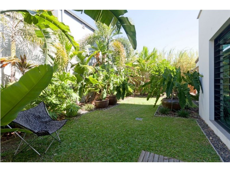 3 Dock Lane, Bulimba QLD 4171