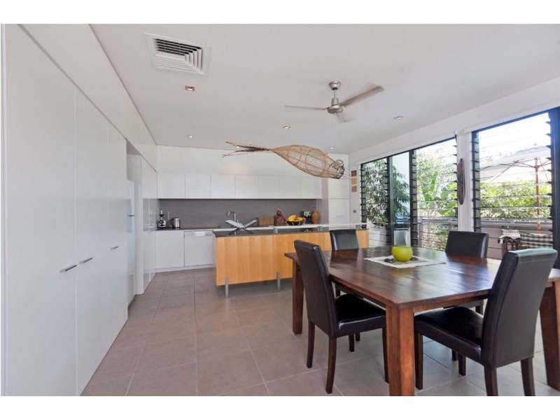 3 Dock Lane, Bulimba QLD 4171