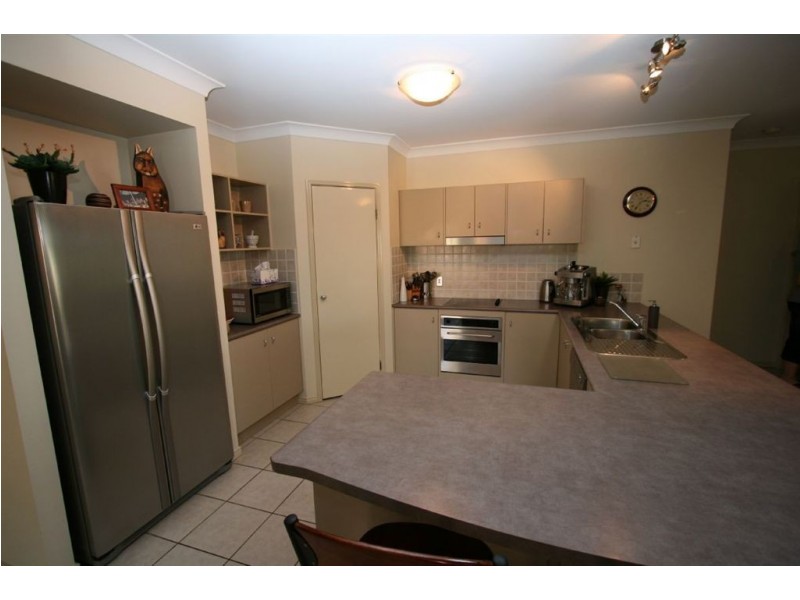 10 Springall Place, Wakerley QLD 4154