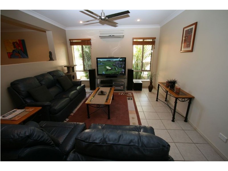 10 Springall Place, Wakerley QLD 4154