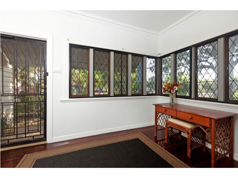 602 Vulture Street East, East Brisbane QLD 4169