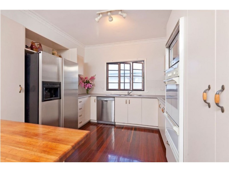 602 Vulture Street East, East Brisbane QLD 4169