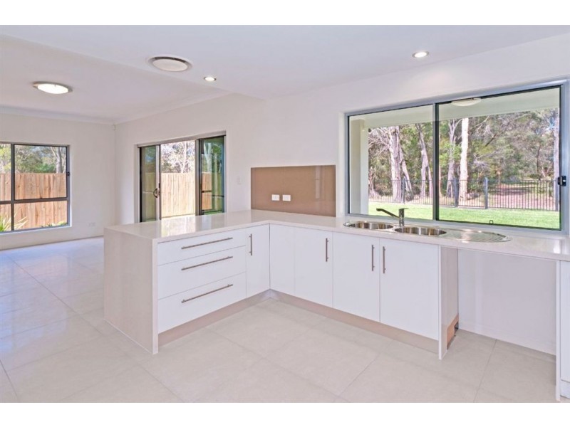 5 Pennington Street, Gumdale QLD 4154