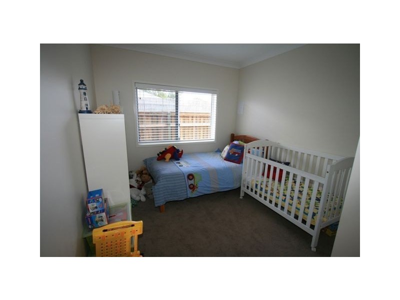 11 Robin Close, Wakerley QLD 4154