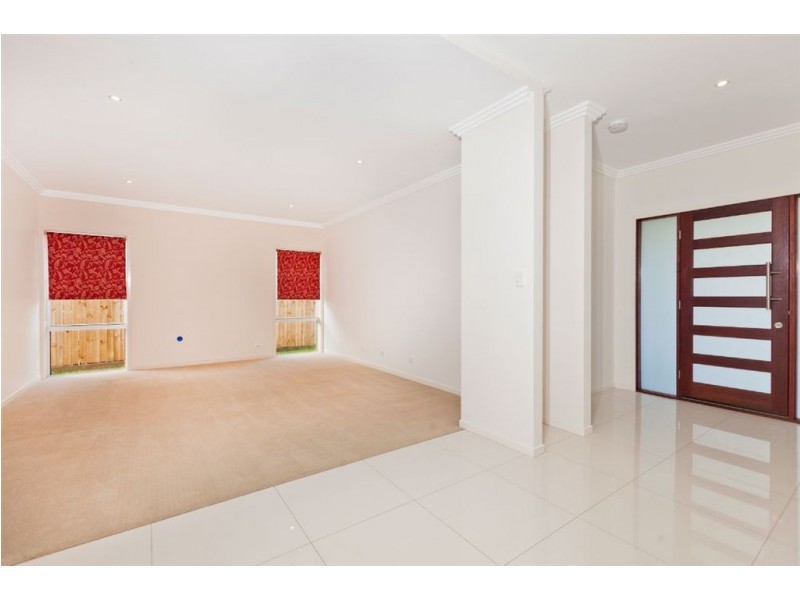 8 Wilson Place, Gumdale QLD 4154