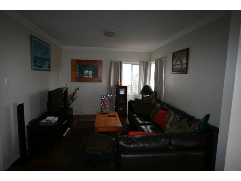 75 Southwick Street, Wynnum QLD 4178