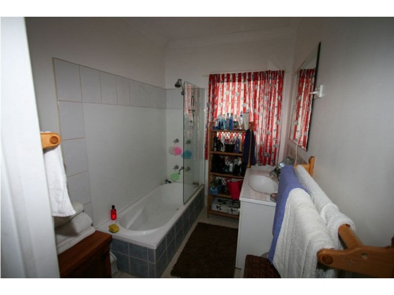 75 Southwick Street, Wynnum QLD 4178