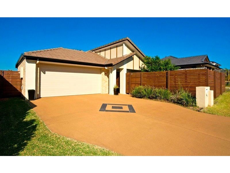 45 Lexey Crescent, Wakerley QLD 4154