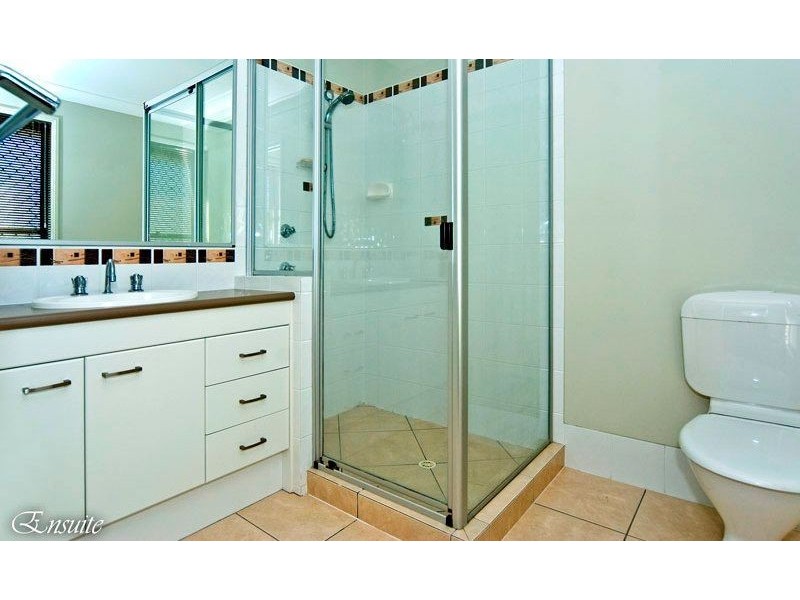 45 Lexey Crescent, Wakerley QLD 4154