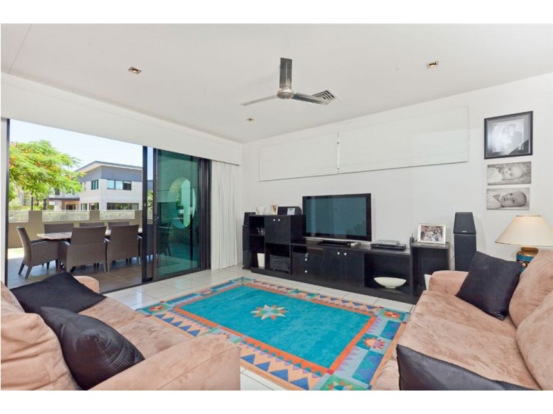 59 Waterline Crescent, Bulimba QLD 4171