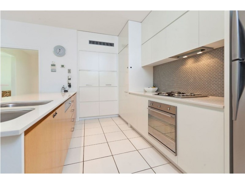59 Waterline Crescent, Bulimba QLD 4171