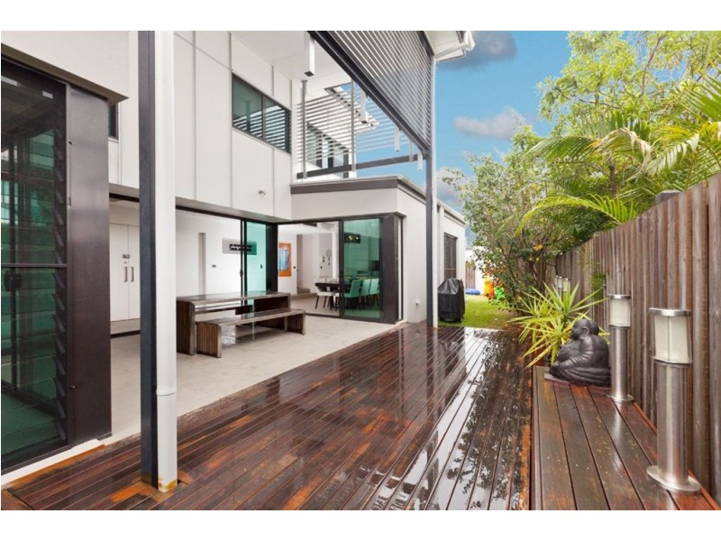 42 Waterline Crescent, Bulimba QLD 4171