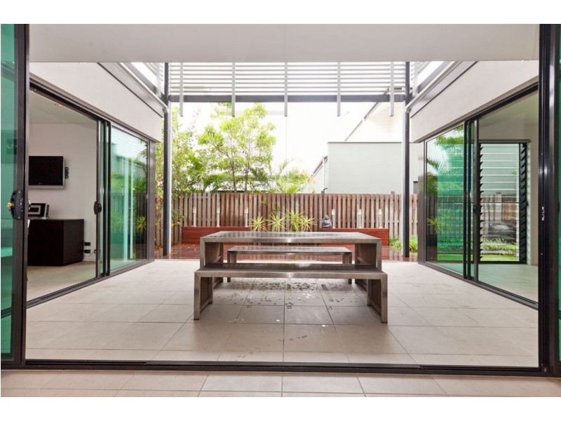 42 Waterline Crescent, Bulimba QLD 4171