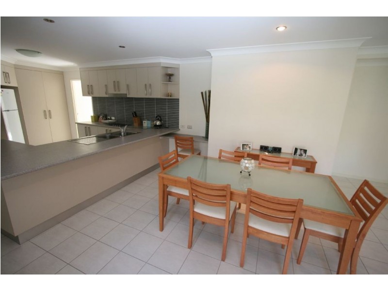 17 Olsen Court, Wakerley QLD 4154