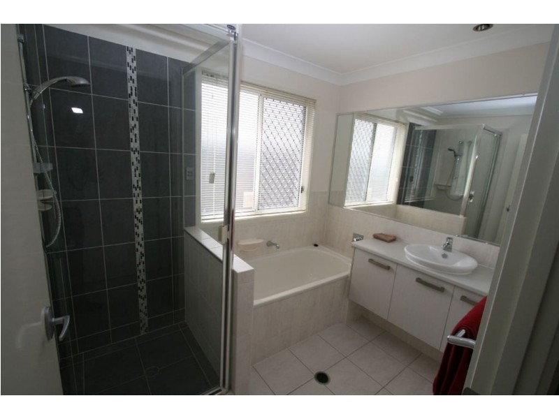 17 Olsen Court, Wakerley QLD 4154