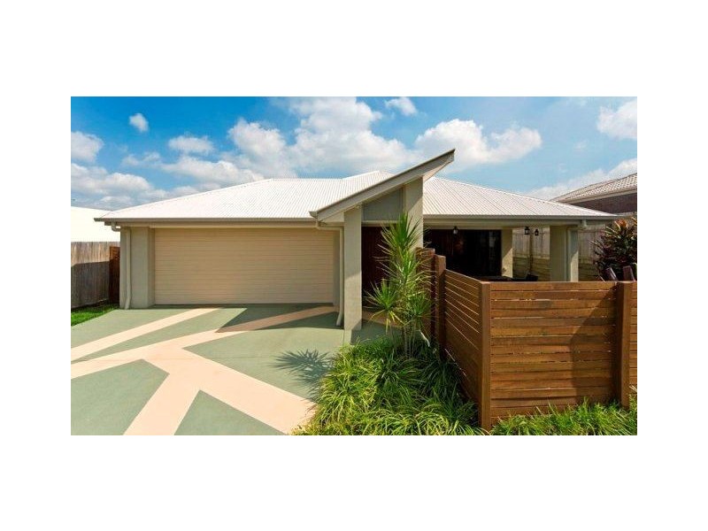 6 Daphne Place, Wakerley QLD 4154