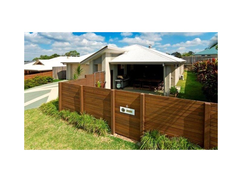 6 Daphne Place, Wakerley QLD 4154