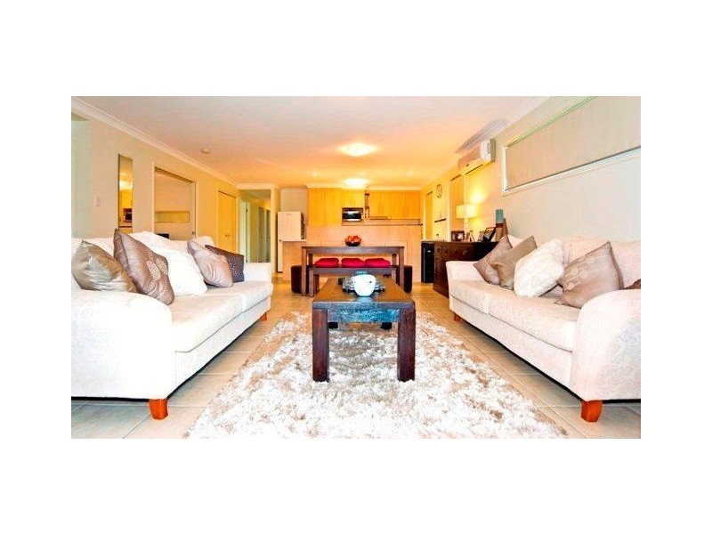 6 Daphne Place, Wakerley QLD 4154