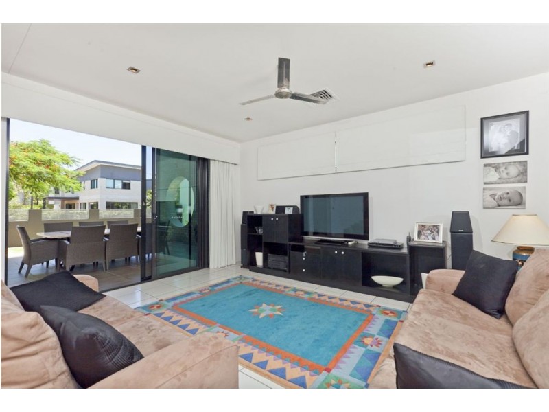 59 Waterline Crescent, Bulimba QLD 4171